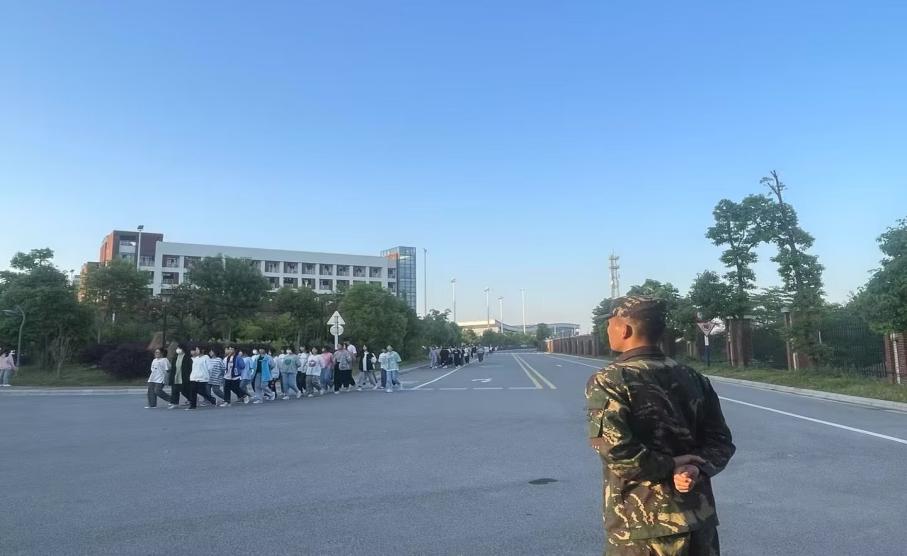 76c861569cfb3cd7a95018b066e129d