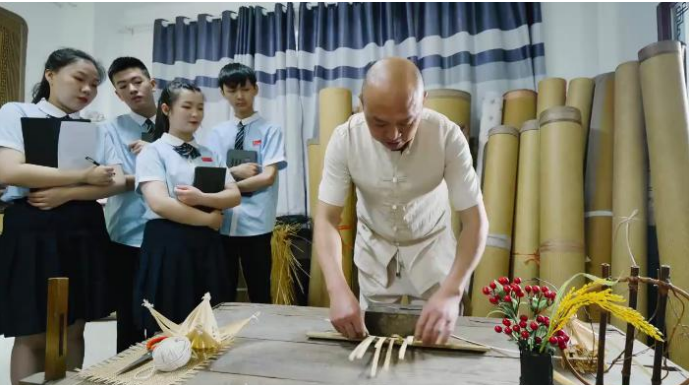 d608a14c-3c7f-464a-ad0c-540f646cc7d0