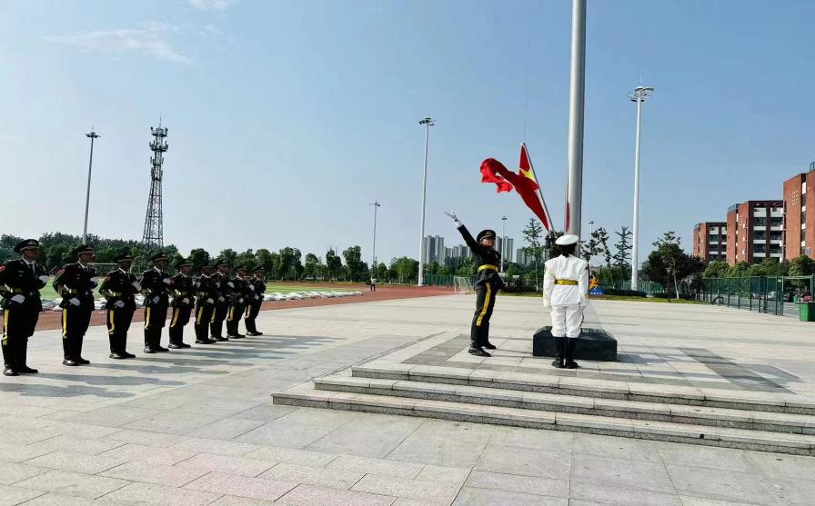 5bdeaeebc611e7e1375c289f480ee5e